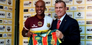 Volante n&atilde;o joga desde outubro, quando encerrou uma breve passagem pelo Crici&uacute;ma