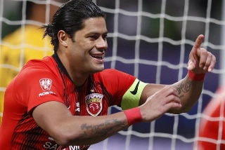 Atacante brasileiro deixou o futebol chinês e está livre no mercado. Foto: Instagram/Reprodução