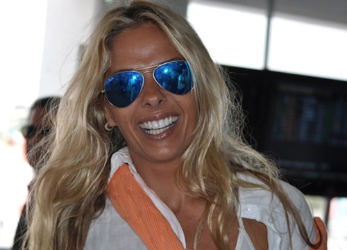 Adriane Galisteu  - Apresentadora de televis&atilde;o