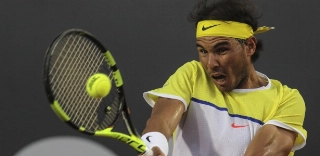 Tenista seria o porta-bandeira da Espanha na Olimpíada de Londres, em 2012, mas se contundiu, sendo substituído pelo jogador de basquete Pau Gasol