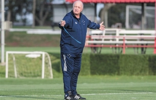 Treinador estará em ação no Mineirão. Foto: Gustavo Aleixo/Cruzeiro