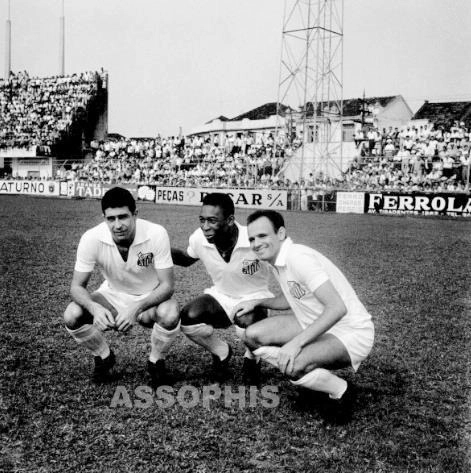 Mauro Ramos de Oliveira, Pelé e Pepe. Que trio, hein? Foto: reprodução