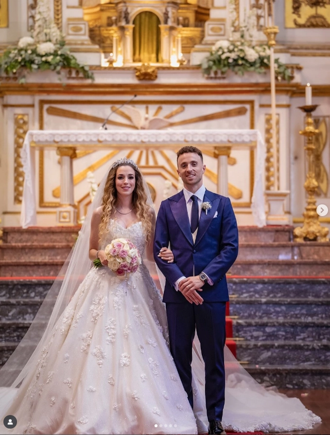 O casal Rute e Diogo em 22 de junho, quando oficializou sua união. Eles já tinham três filhos: dois meninos e uma menina. Foto: Instagram de Diogo Jota