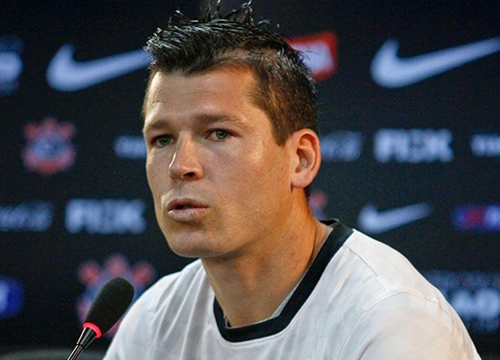 Anderson Polga  - Zagueiro do Gr&ecirc;mio, Sporting e Sele&ccedil;&atilde;o Brasileira