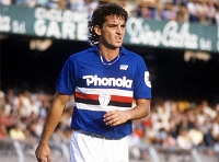 Roberto Mancini  - Ex-atacante e treinador italiano