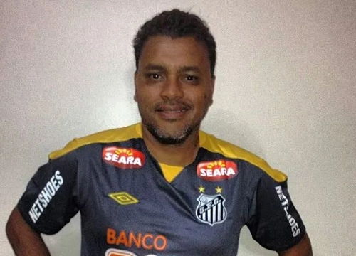 Glauco  - Ex-meia do União São João e Santos