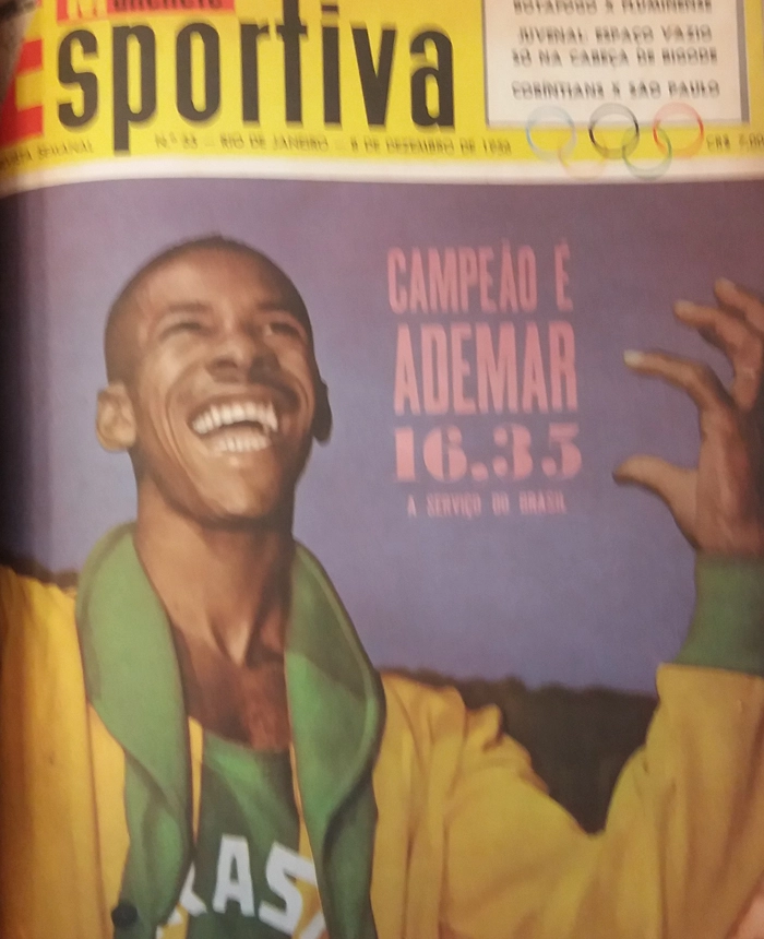 Adhemar Ferreira da Silva bicampeão olímpico, em foto de capa da revista Manchete Esportiva, 55, de 1956