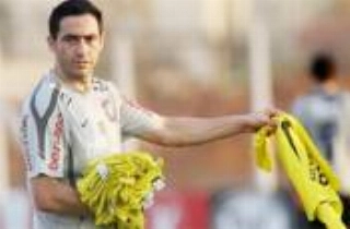 Chicão afirma que acontecimento não muda história dele no Corinthians