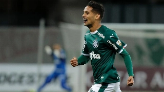 Palmeiras vence San Lorenzo e avança com melhor campanha da Libertadores