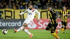 Fla perde gols, empata com Peñarol e garante vaga no sufoco na Libertadores