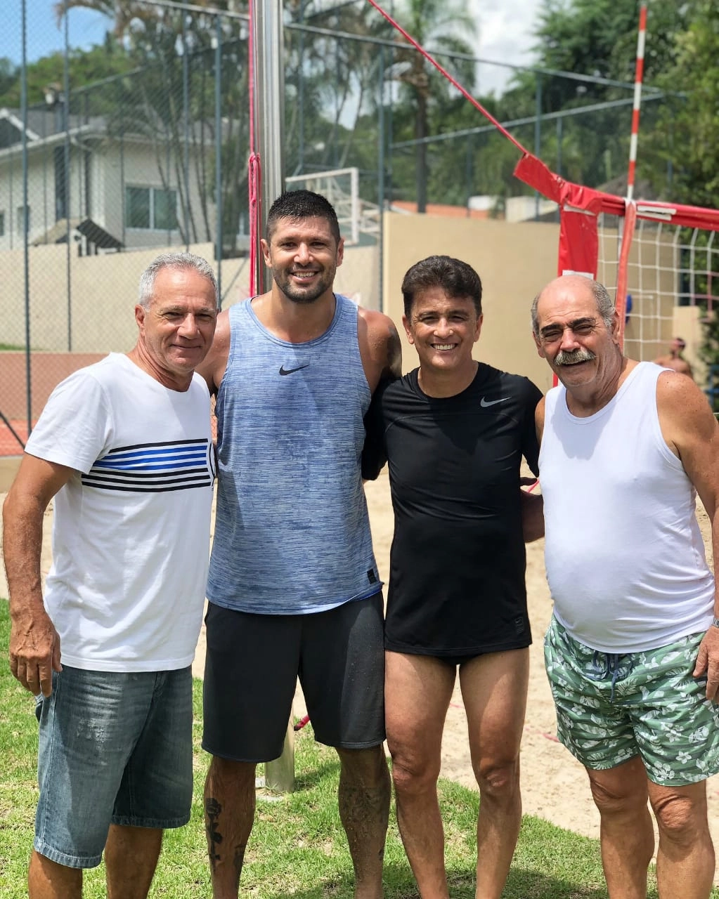 Encontro de craques: Zé Sérgio, Fábio Luciano, Bebeto e Rivellino. A foto é de março de 2019
