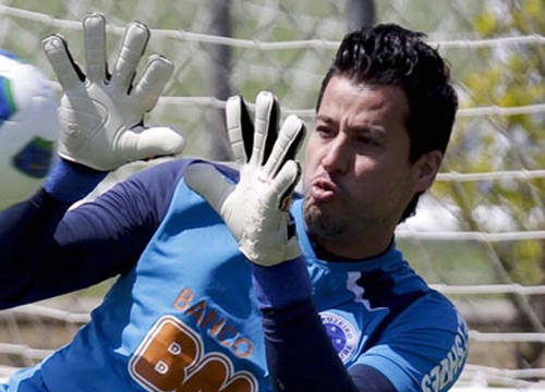 Eleito melhor goleiro da Copa do Brasil, Fábio, do Cruzeiro