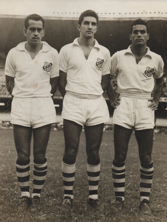 Zito, Ramiro Valente e Urubatão, antes de mais um jogo do Santos no Maracanã, nos anos 60. Foto retirada do blog Tardes de Pacaembu