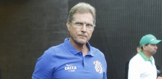 Atlético-MG confirma a contratação do técnico Oswaldo de Oliveira