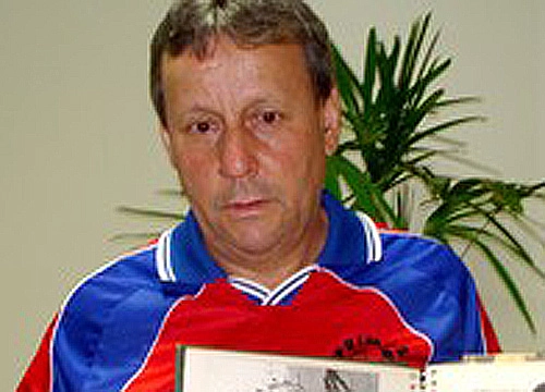 Ernani Banana - Ex-meia-atacante do Guarani