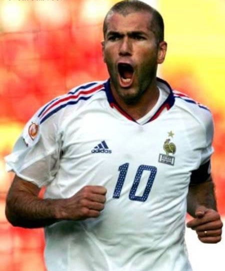 Com a camisa da sele&ccedil;&atilde;o Francesa em 2003