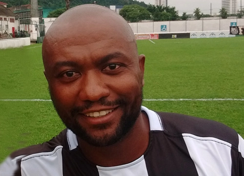 Kl&eacute;ber  - Ex-lateral-esquerdo do Corinthians, Santos e Inter