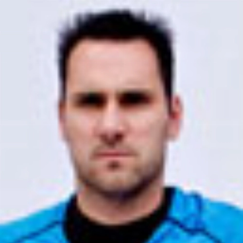 Roberto   - Goleiro do Crici&uacute;ma, Vasco, Am&eacute;rica-RJ e Ponte Preta
