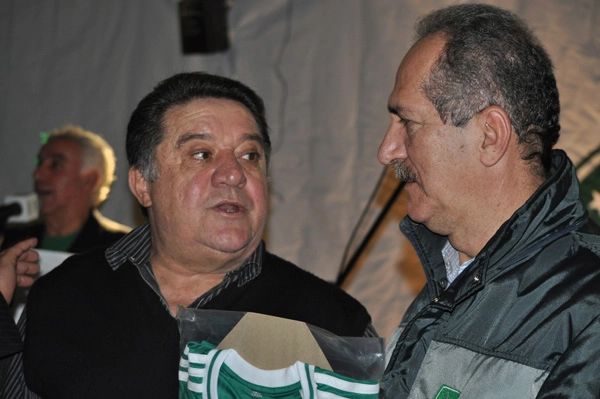 Leivinha e Aldo Rebelo na festa que o Palmeiras promoveu para seus ex-jogadores em 20 de setembro de 2013, no Espaço Armazém, na Vila Leopoldina, zona oeste de São Paulo. Foto: Marcos Júnior/Portal TT