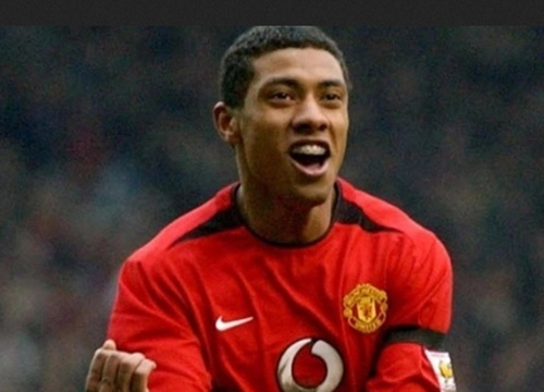 Kleberson  - Meia ex-Atlético-PR, Manchester United e Seleção Brasileira