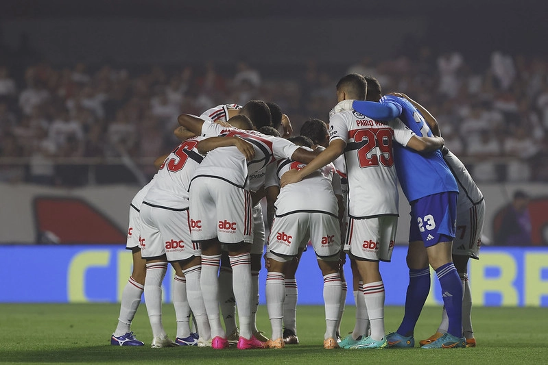 QUAL MELHOR TIME DO BRASIL?, O BOTAFOGO É LIDER, MAS