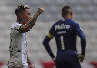 Galo venceu o Furacão com gol de Vargas. Foto: Twitter/Atletico