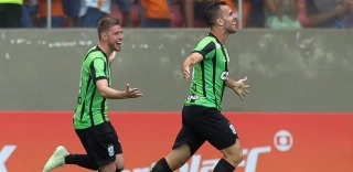América-MG conta com dois de Serginho para vencer Sport no Independência