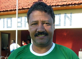 Ex-jogador sofreu três paradas cardíacas em Fernandópolis-SP