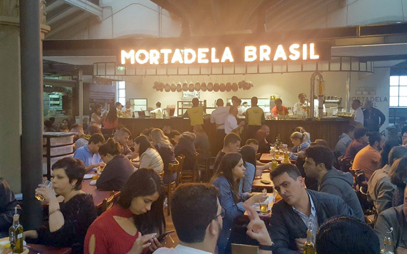 O bar Mortadela Brasil reabre após ficar fechado por cerca de um mês