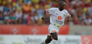 Citado no "Panamá Papers", Seedorf será investigado pela Holanda