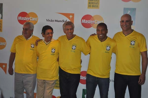 Zito, Amarildo, Clodoaldo, Mauro Silva e Marcos, no dia 30 de abril de 2014, durante evento promovido pela MasterCard no Espaço Unyco, no Morumbi. Foto: Marcos Júnior/Portal TT