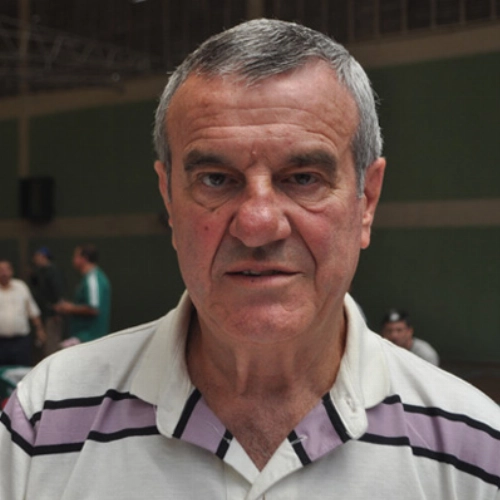 D&eacute;rcio Gil - Ex-zagueiro do Palmeiras e Juventus