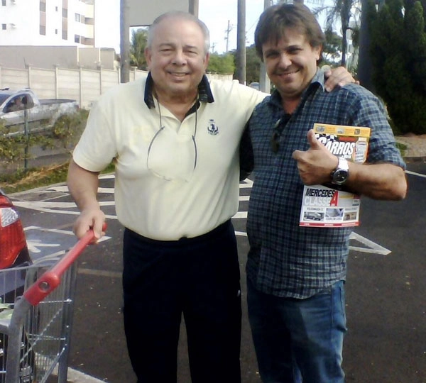 Luciano do Valle e o f&atilde; Eduardo Rodrigues. Foto enviada por Eduardo Rodrigues