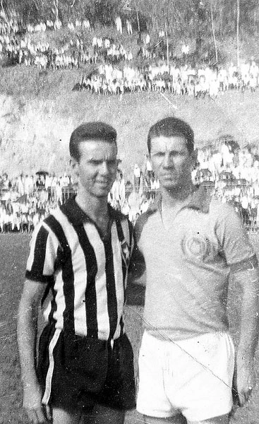 Zagallo e Puskas, em foto tirada por ocasião da visita do Botafogo à cidade de Machado-MG em 1960.
