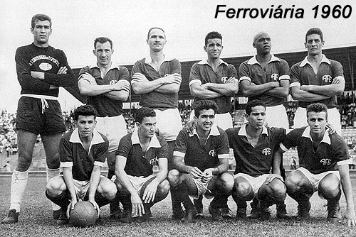 Em pé: Rosan, Porunga, Antoninho, Cardareli, Dirceu Careca e Rodrigues. Agachados: Faustino, Dudu, Pimentel, Baiano e Beni