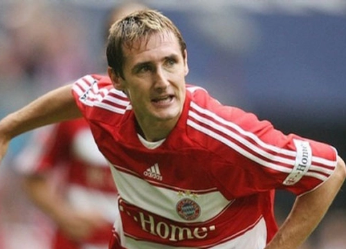 Klose   - Ex-atacante do Bayern, Lazio e Seleção Alemã