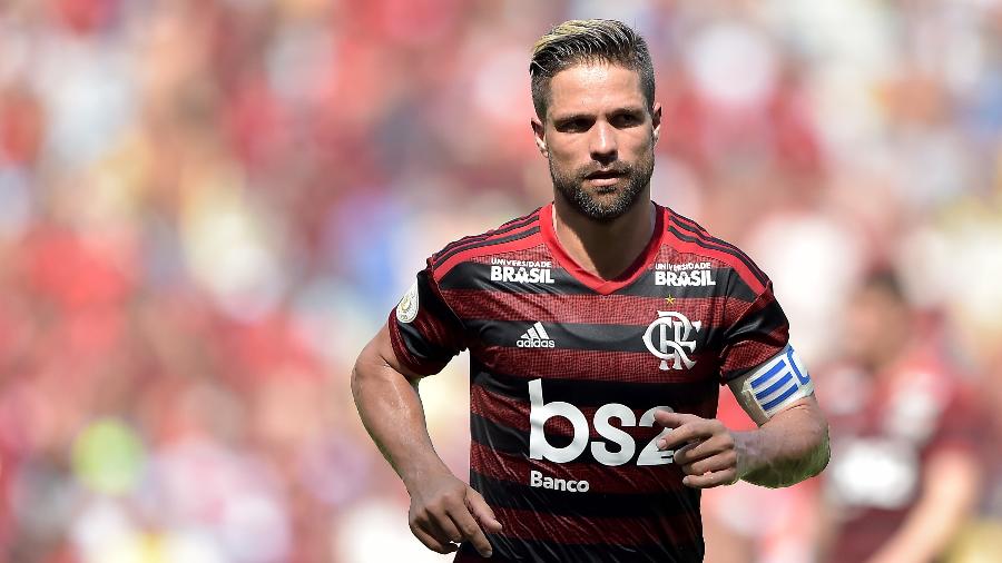 Contratação milionária do Flamengo pode ir parar no banco  