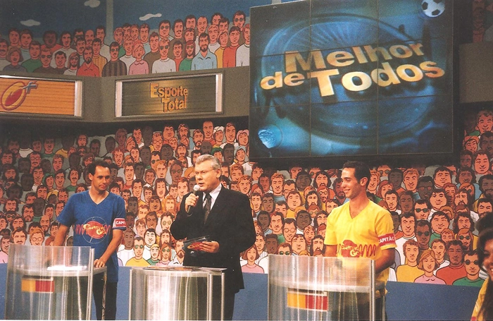 Milton, pela Band, comandando o programa Melhor de Todos, um game de perguntas sobre futebol. Na ocasião, Evair e Caio Ribeiro foram os convidados, em 2000