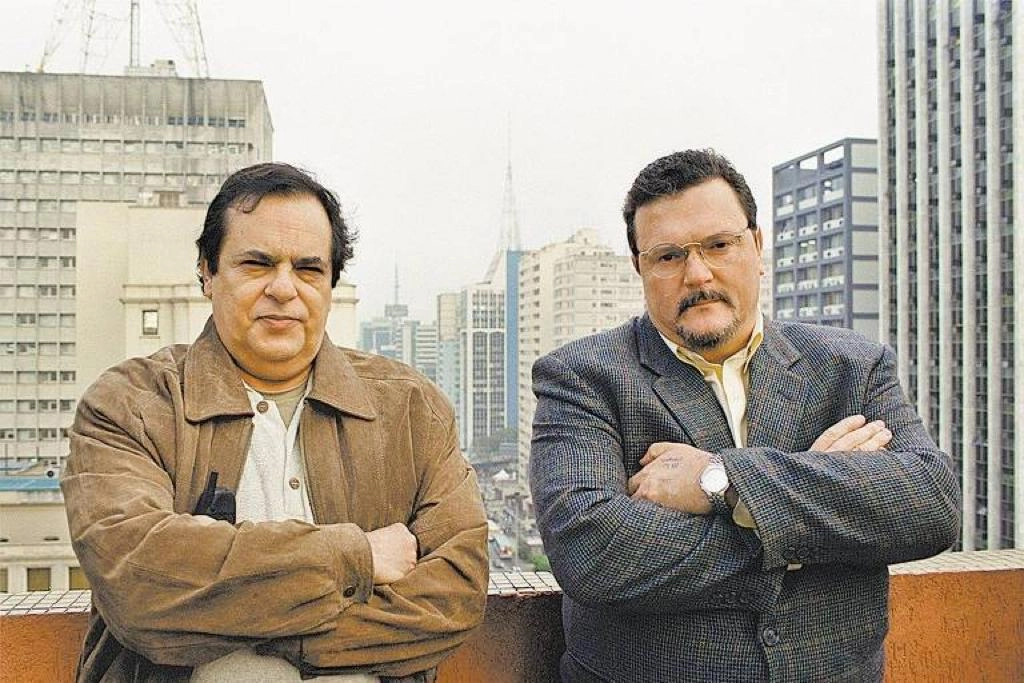 Roberto Avallone e Chico Lang no alto do edifício da Fundação Cásper Líbero, local da sede da TV Gazeta de São Paulo, na Avenida Paulista