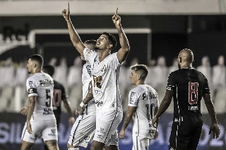Zagueiro santista deve ficar até o final da Libertadores. Foto: Ivan Storti/Santos FC