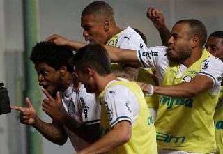 Verdão tenta quebrar invencibilidade de 13 jogos dos argentinos. Foto: Cesar Greco