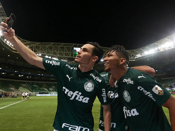 Corinthians tem bom retrospecto jogando no Uruguai pela Libertadores