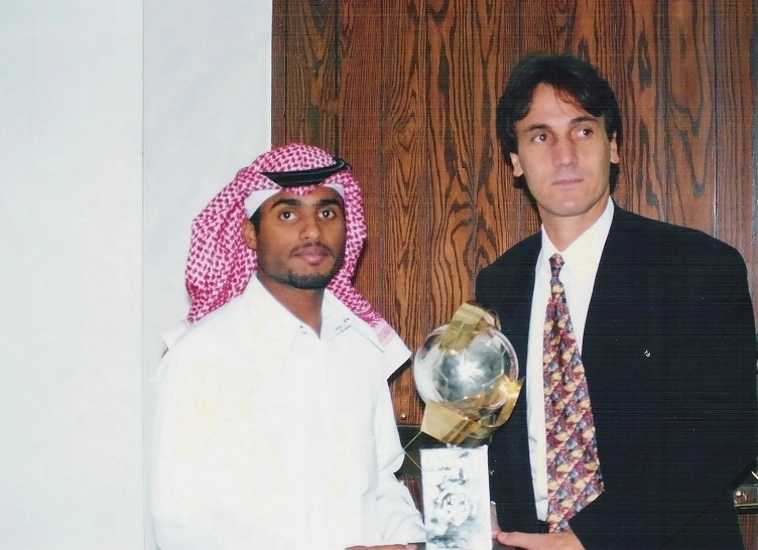 Em 1998, voltou a Arábia para treinar o Al Shabab, também de Riad