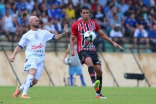 Com o resultado negativo, o São Paulo estacionou nos 22 pontos e viu a liderança do Grupo C terminar com o Audax