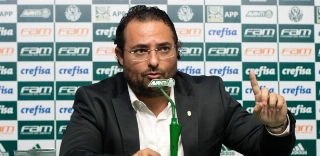 Mattos e Felipão criticam juiz por desfalques contra o Fla: "Lista pronta"