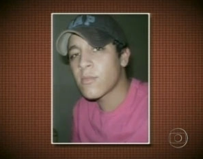 Elzo Túlio Bressane, de apenas 15 anos, morreu em um acidente automobilístico.

Foto reproduzida pelo TV Globo Minas