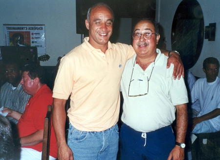Ao lado de Elzo, ex-volante do Galo e da Seleção Brasileira na Copa do Mundo de 1986