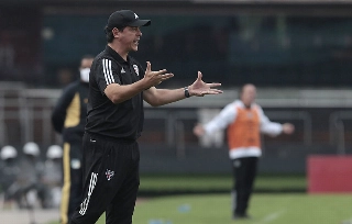 Tricolor viu a vantagem na liderança diminuir de 7 para 3 pontos nas últimas duas rodadas. Foto: Rubens Chiri/saopaulofc.net