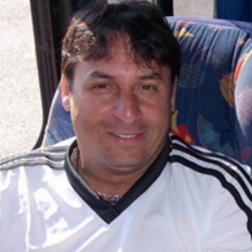 Claudinho  - Ex--ponta-esquerda do Comercial