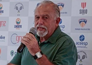 Nelson Nastás dirigiu a Confederação entre 1994 e 2004. Foto: Facebook/Arquivo Pessoal